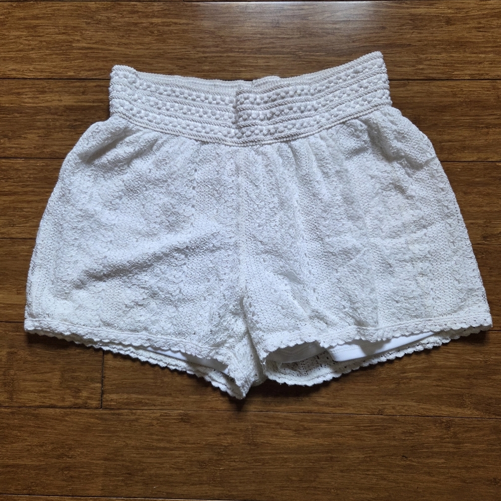White Lace Lined Women Shorts Maurices Size M